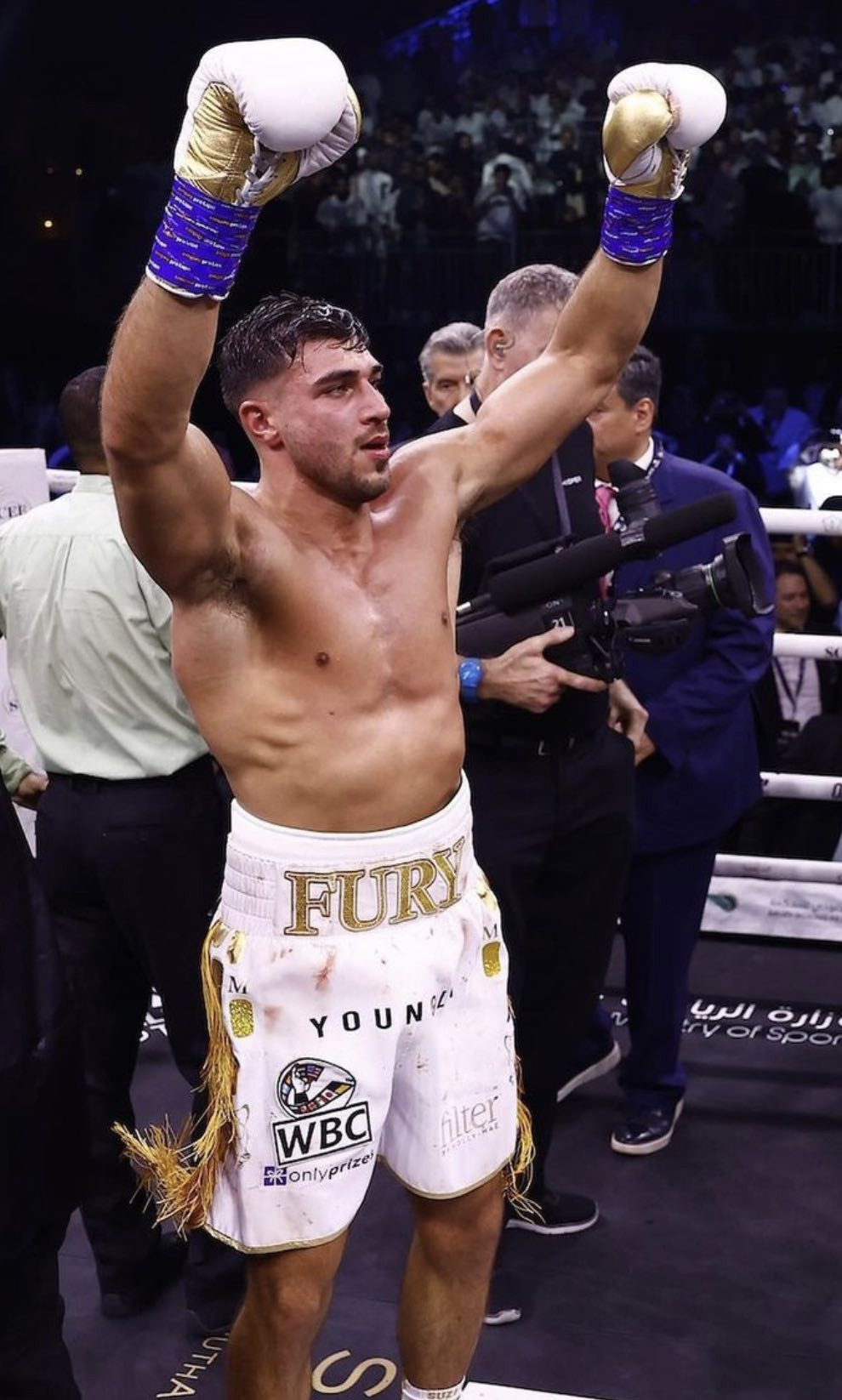Professional boxer Tommy Fury - lightHeavyweight division