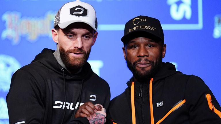 Mayweather worries he broke his left hand at the London exhibition fight