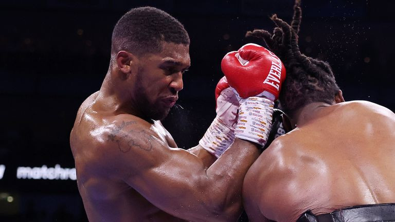 Hard-fought battle at O2 Arena