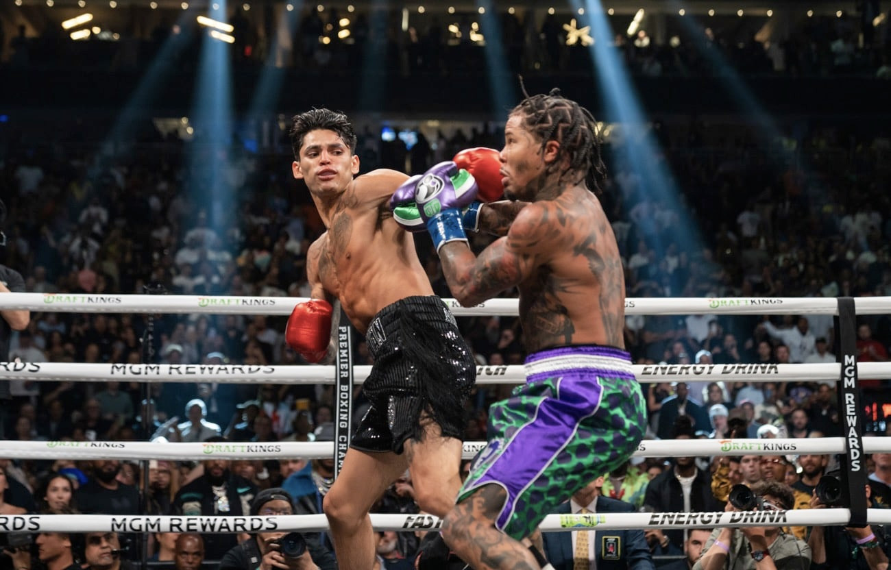 Lights out in Las Vegas: Davis vs. Garcia