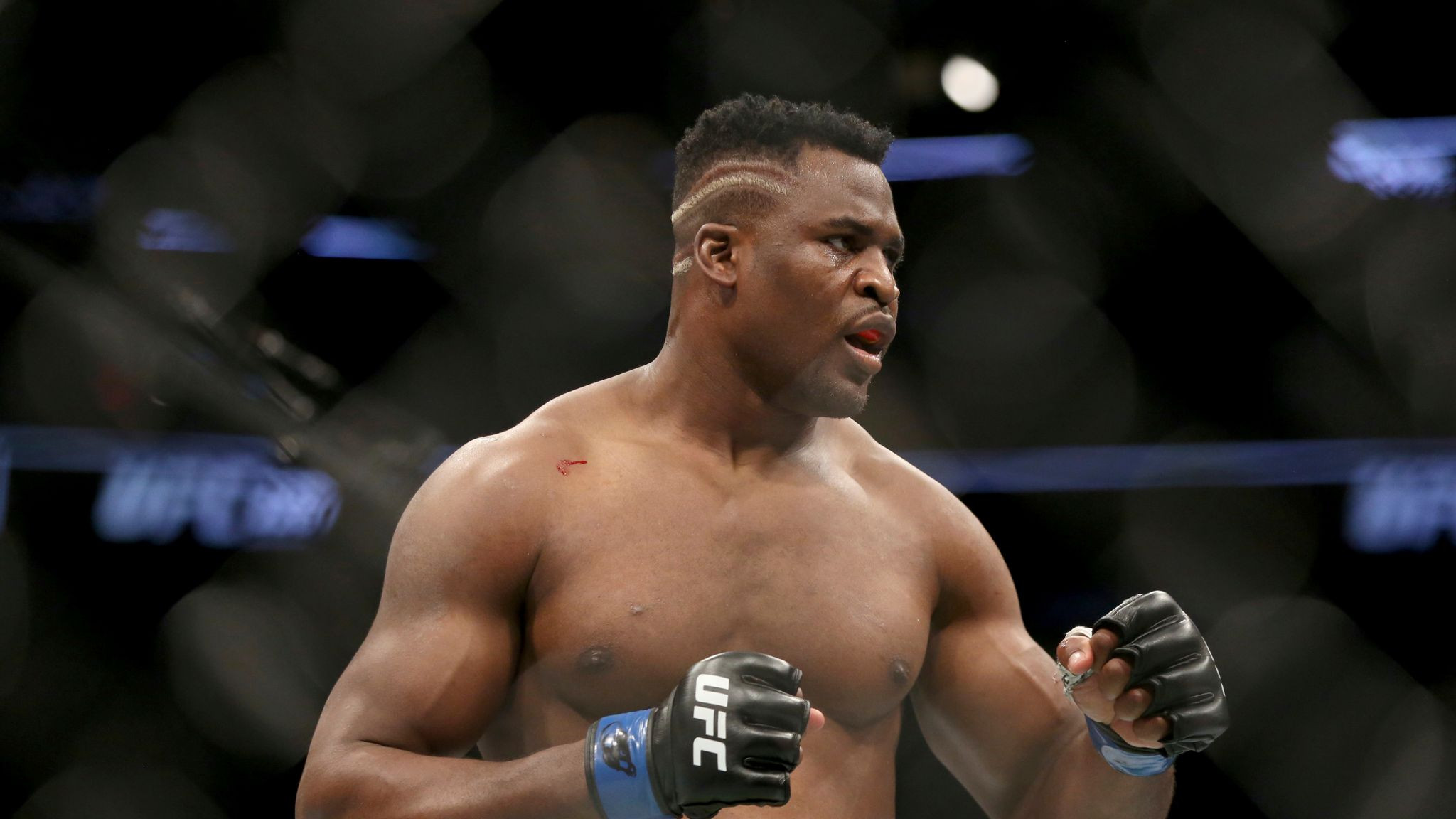 Mike Tyson prepares former UFC champion for the fight with Fury