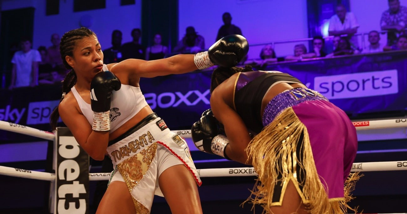 Battle for the IBO World Lightweight championship: Dubois vs. Rodriguez
