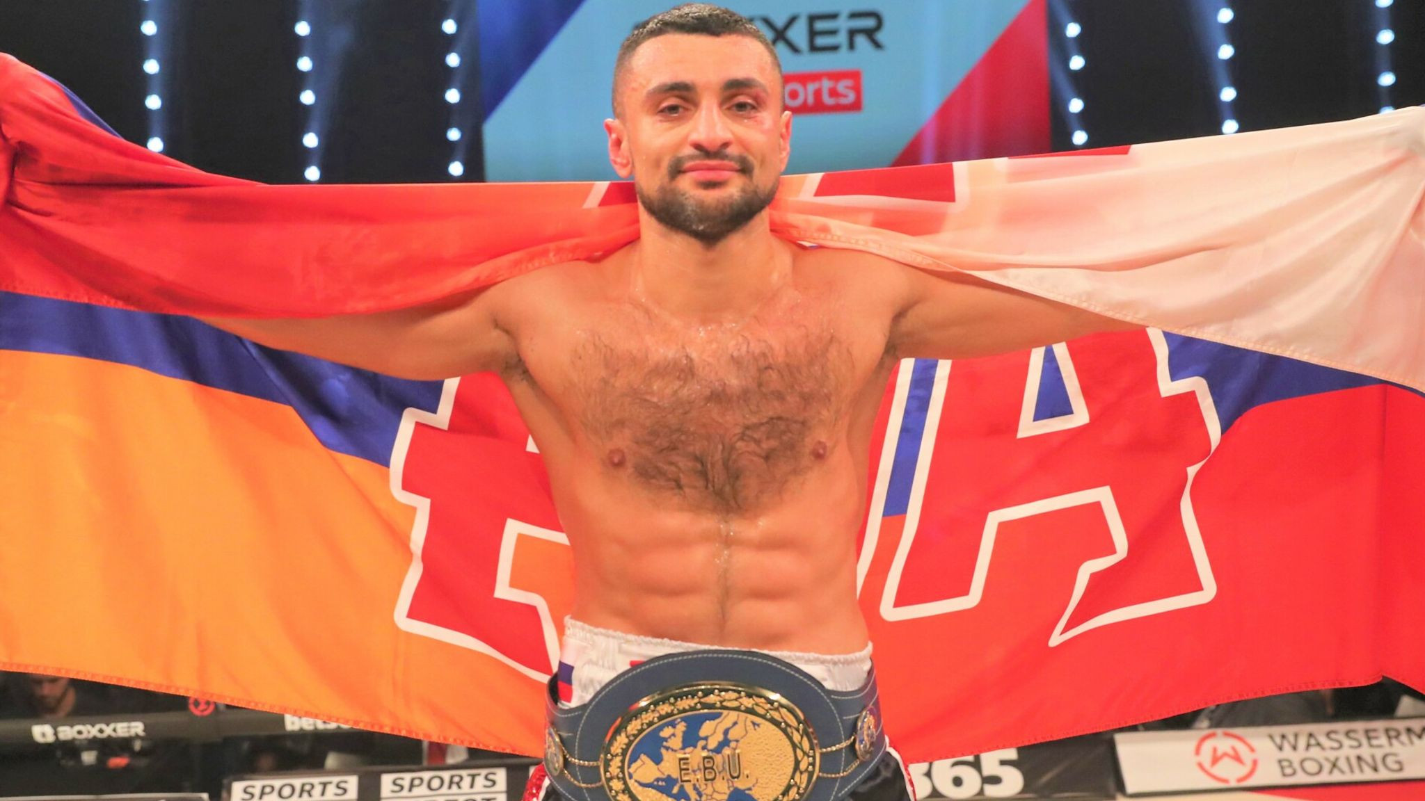 Official: New opponent for Ennis