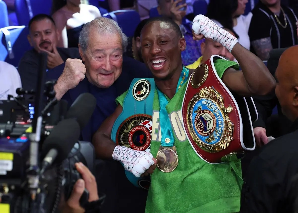 Fulton brushes off Carrington fight offer