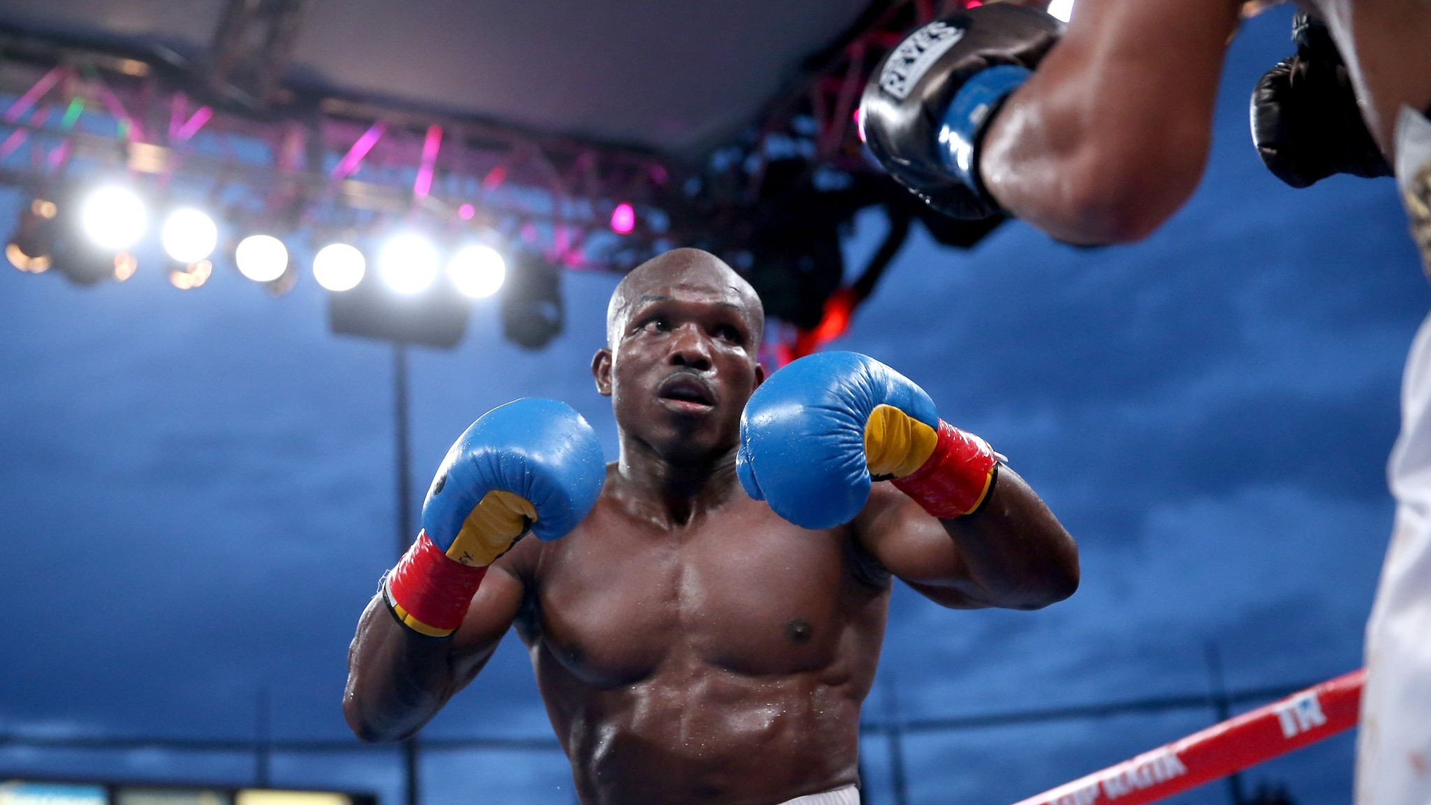 Hall of Fame fighter bets on Jake Paul