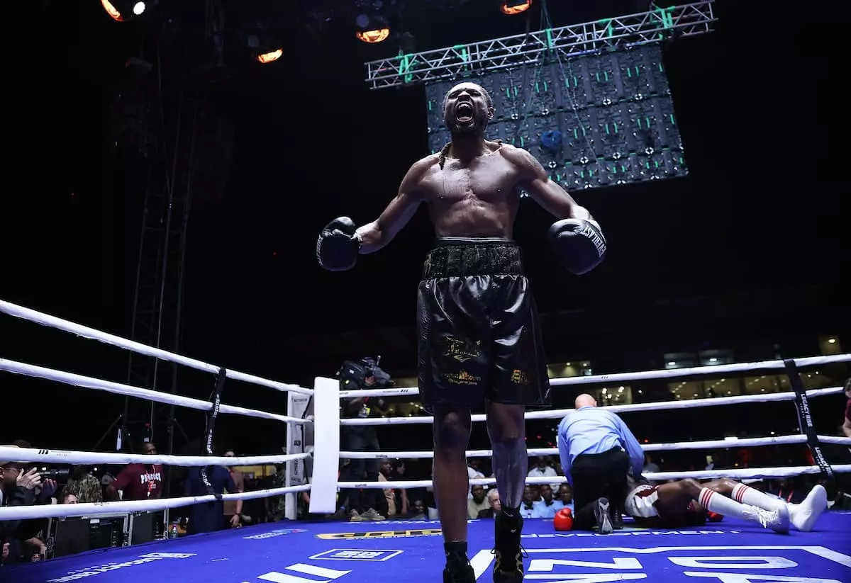 Final-round KO stoppage