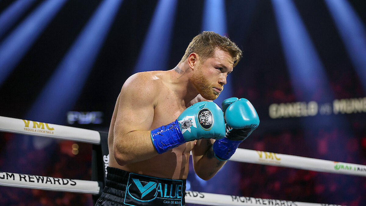 Canelo Alvarez enrolls in College
