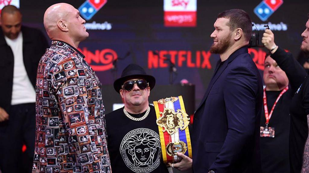 Tyson Fury says Makhmudov should have fought Joshua