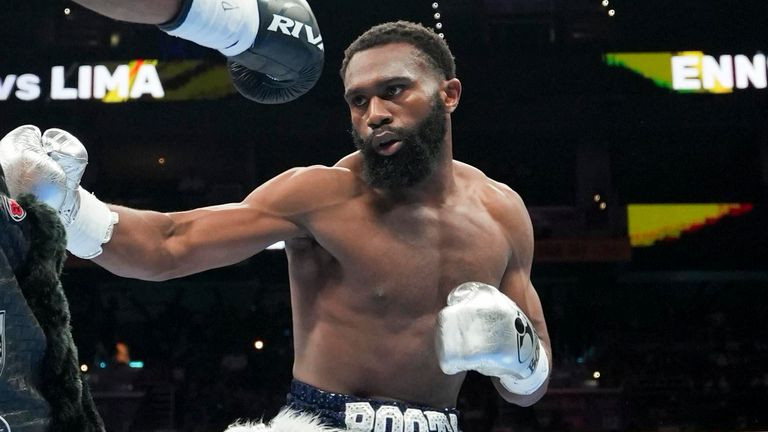 Crawford says Ennis would lose to Fundora. Ennis rejects this