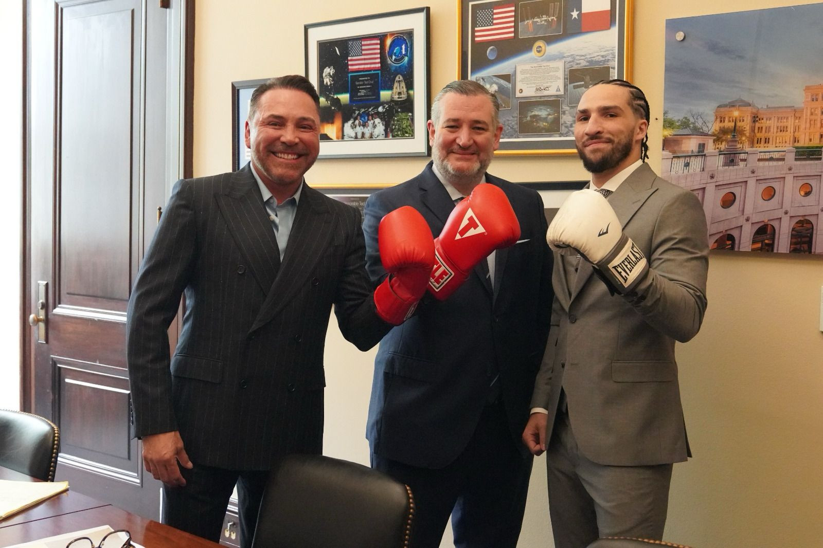 Oscar De La Hoya and Nico Ali Walsh slam new Ali Act