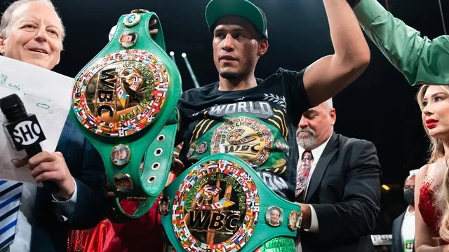 Bivol-Benavidez talks begin
