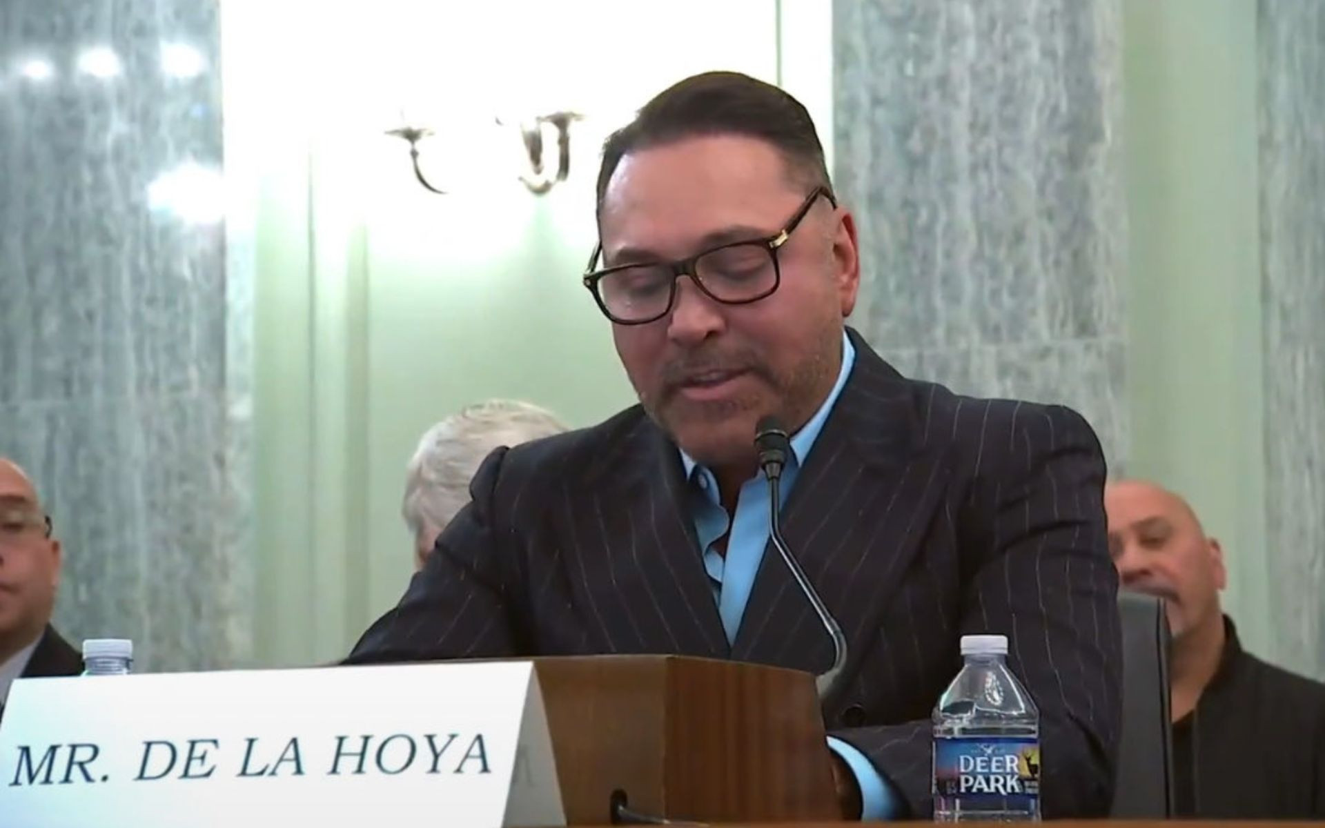 De La Hoya says boxing is ready for a counterattack