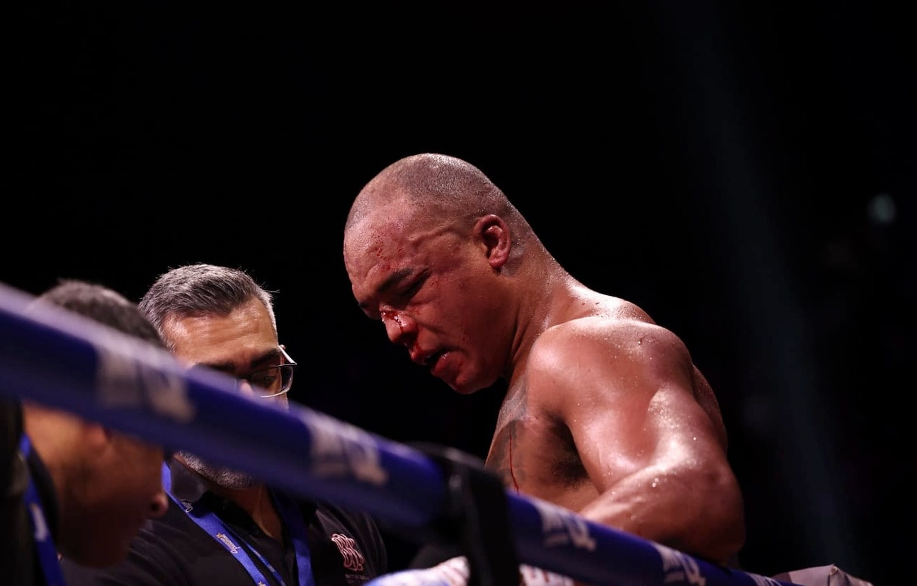 Chisora reacts to Wardley vs. Dubois fight