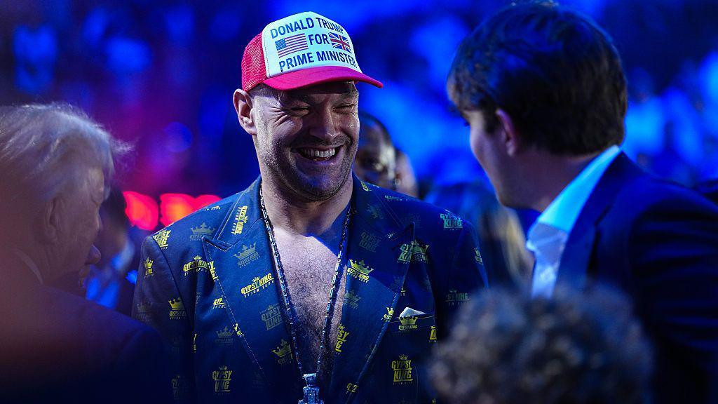 Fury teases Dana White link as Joshua fight build-up gets messier