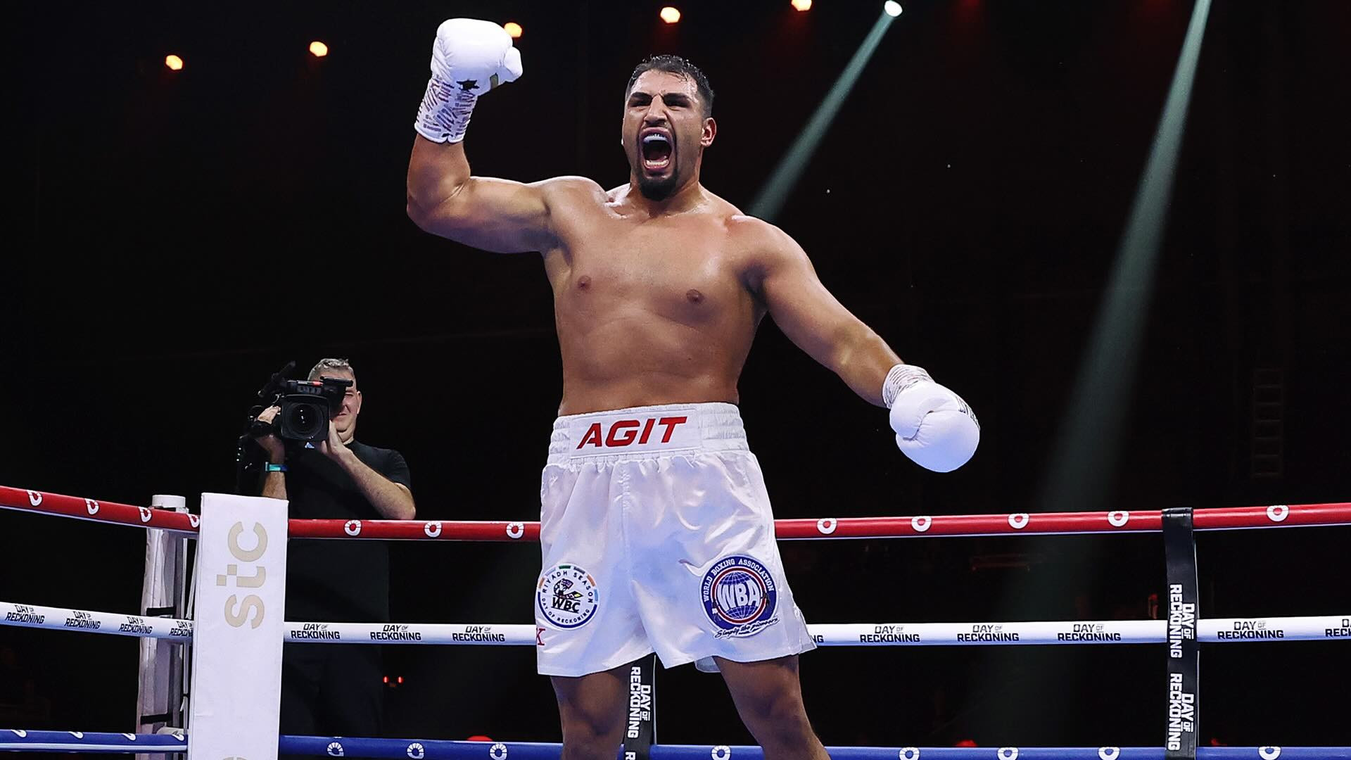 Agit Kabayel becomes WBC heavyweight champion